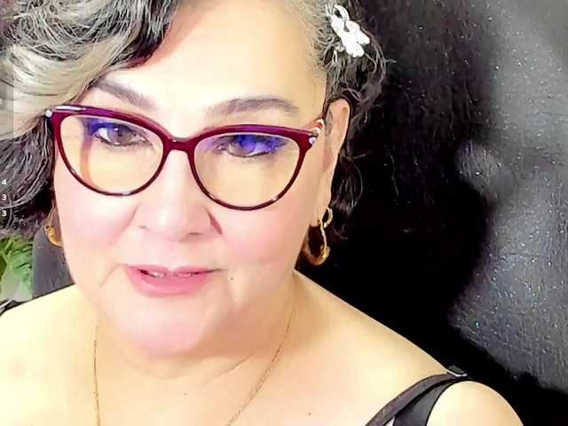 cataleya-mom's BongaCams show and profile