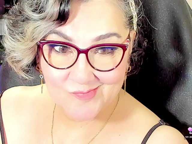 cataleya-mom's BongaCams show and profile