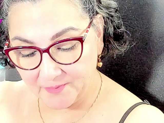 cataleya-mom's BongaCams show and profile