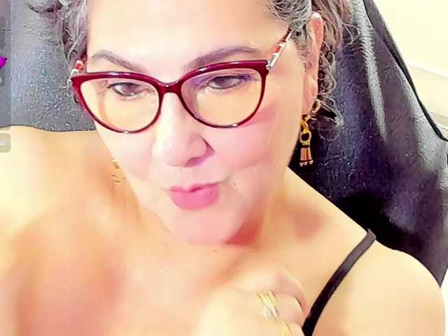 cataleya-mom's BongaCams show and profile