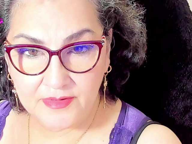 cataleya-mom from BongaCams