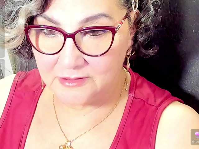 cataleya-mom's BongaCams show and profile