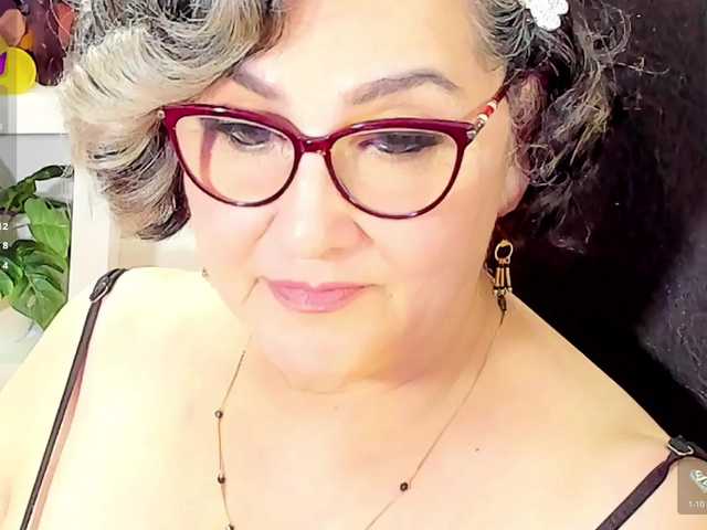 cataleya-mom's BongaCams show and profile