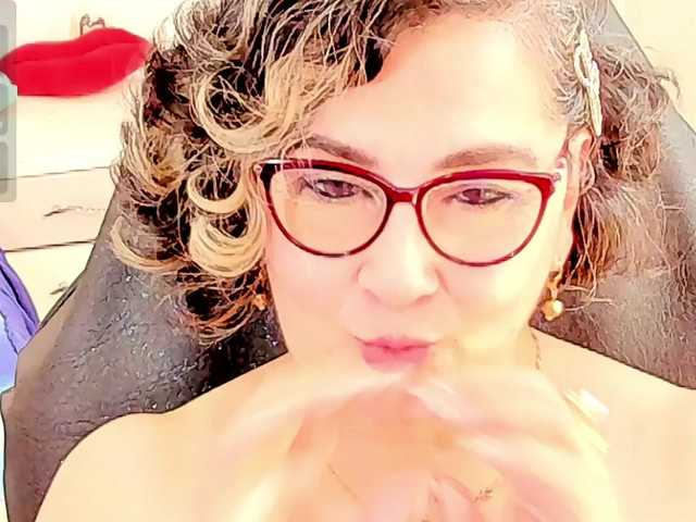 cataleya-mom's BongaCams show and profile