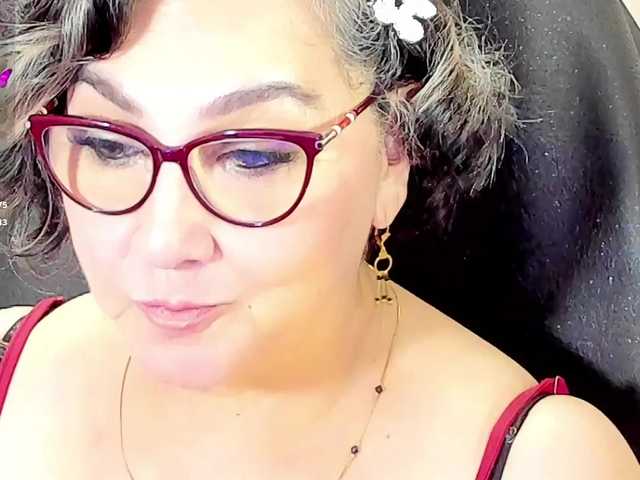 cataleya-mom's BongaCams show and profile