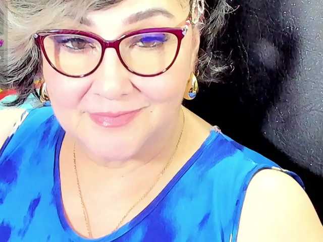 cataleya-mom's BongaCams show and profile