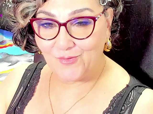 cataleya-mom's BongaCams show and profile