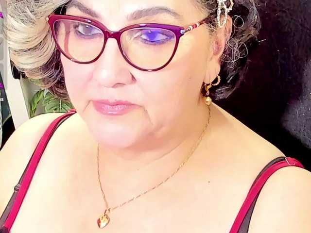 cataleya-mom's BongaCams show and profile