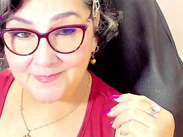 cataleya-mom live cam profile