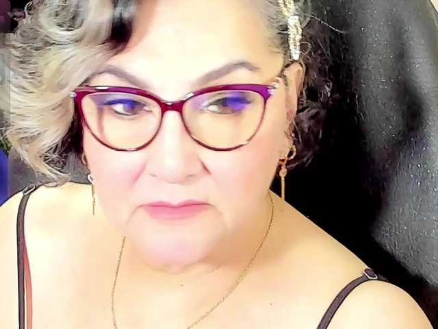 cataleya-mom from BongaCams