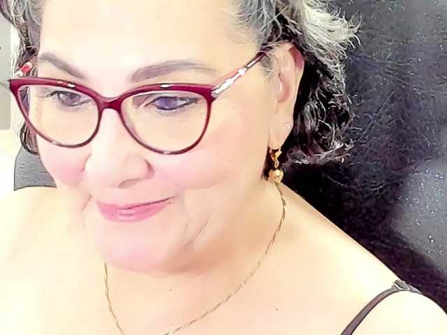 cataleya-mom's BongaCams show and profile