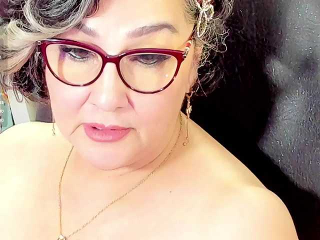 cataleya-mom's BongaCams show and profile