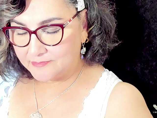 cataleya-mom's BongaCams show and profile