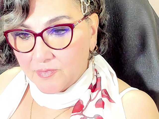 cataleya-mom's BongaCams show and profile