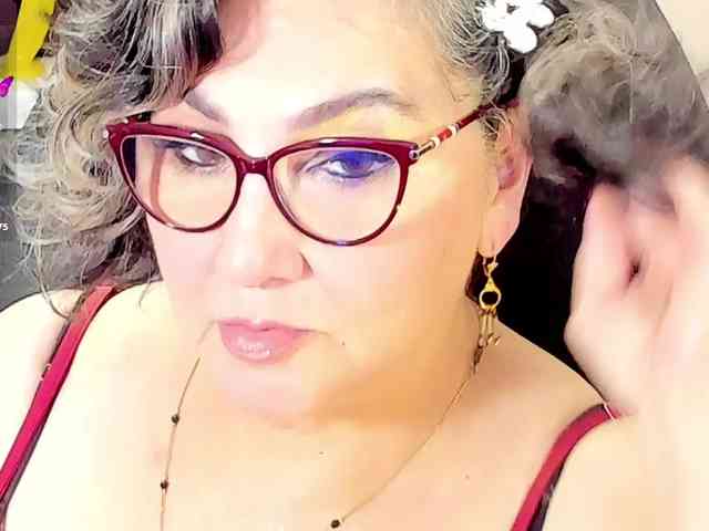 cataleya-mom Live Webcam on BongaCams