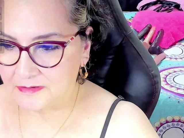 cataleya-mom webcam