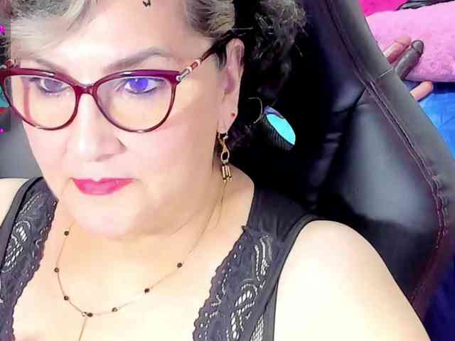 cataleya-mom webcam