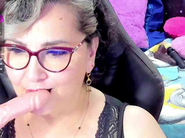 cataleya-mom webcam
