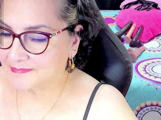 cataleya-mom webcam