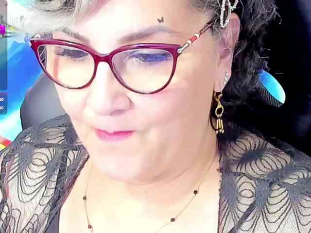 live videochat Cataleya-mom
