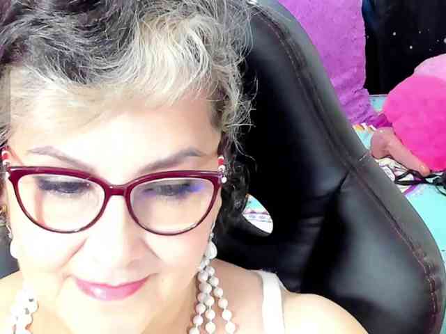 cataleya-mom webcam