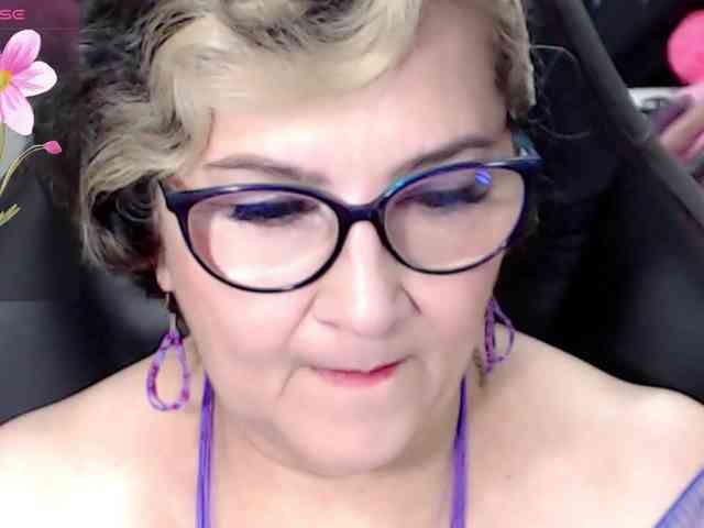enter chatroom Cataleya-mom