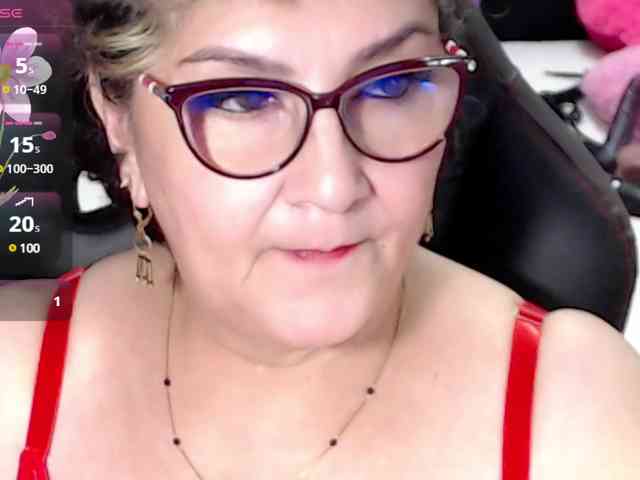 real webcam show Cataleya-mom