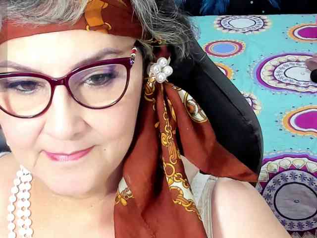 cataleya-mom webcam