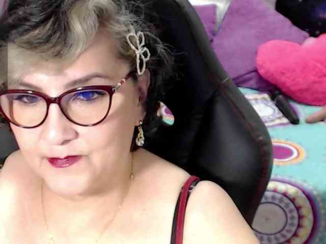 cataleya-mom webcam