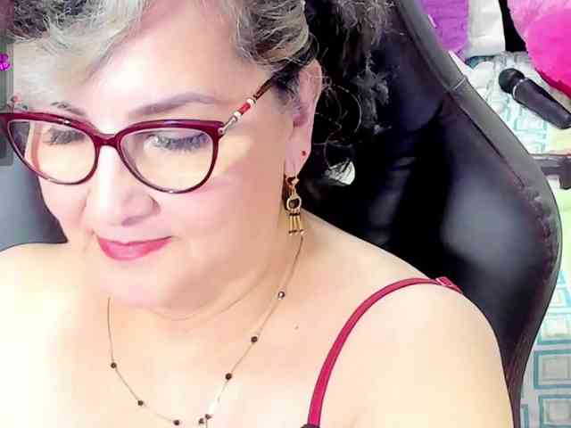cataleya-mom webcam
