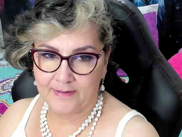cataleya-mom webcam