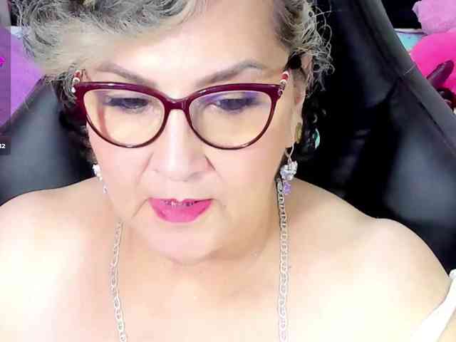 cataleya-mom webcam