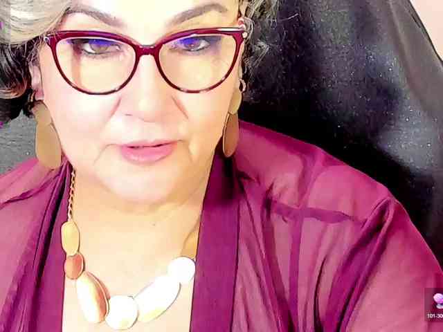 cataleya-mom Live Webcam on BongaCams