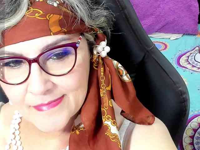 cataleya-mom webcam