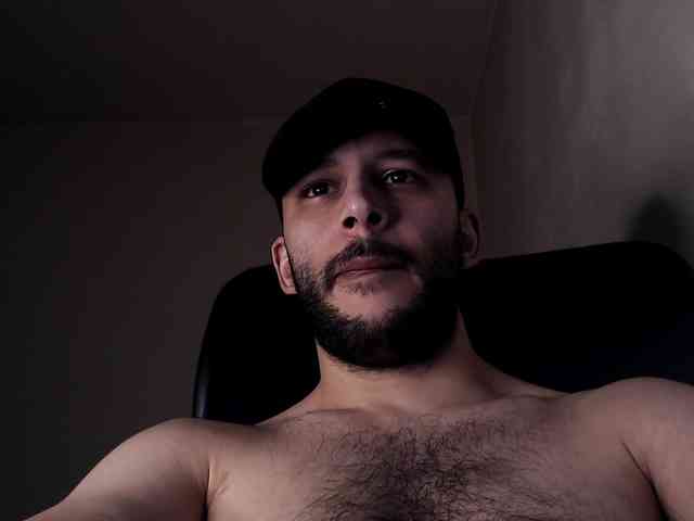 Henryaxe Live Webcam on {site_name}