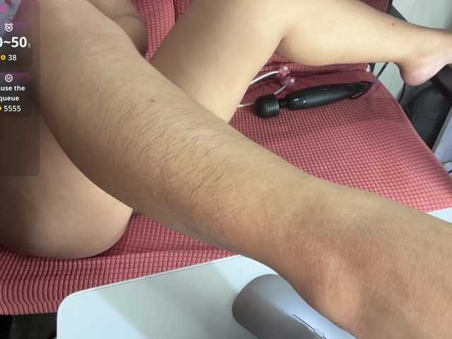 Introvertshytype2011's BongaCams show and profile