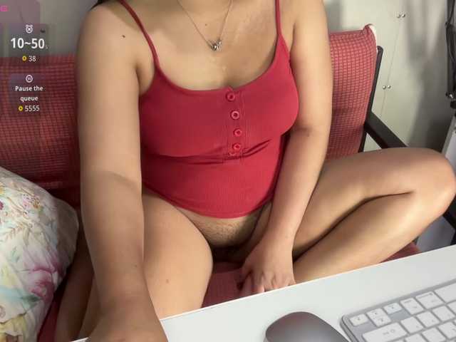 Introvertshytype2011's BongaCams show and profile