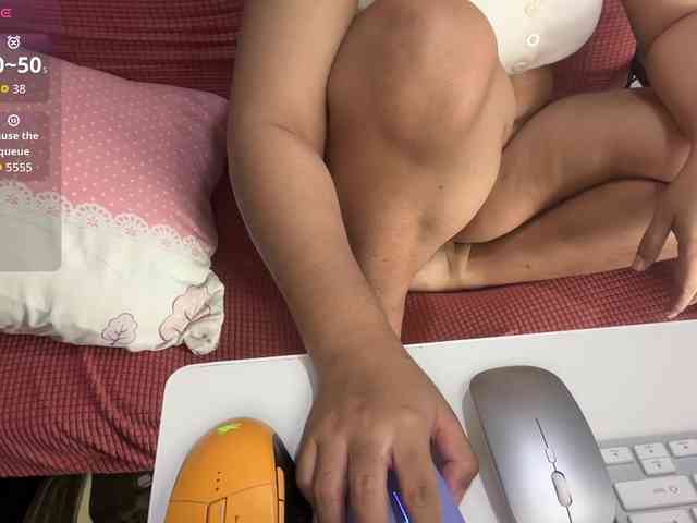 Introvertshytype2011 webcam