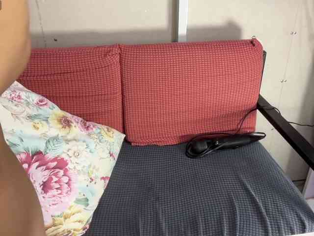 Introvertshytype2011 webcam