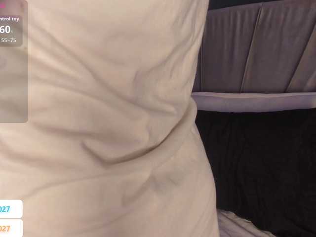 -Giia's BongaCams show and profile