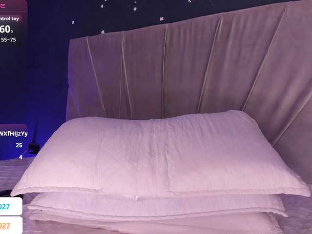 -Giia's BongaCams show and profile