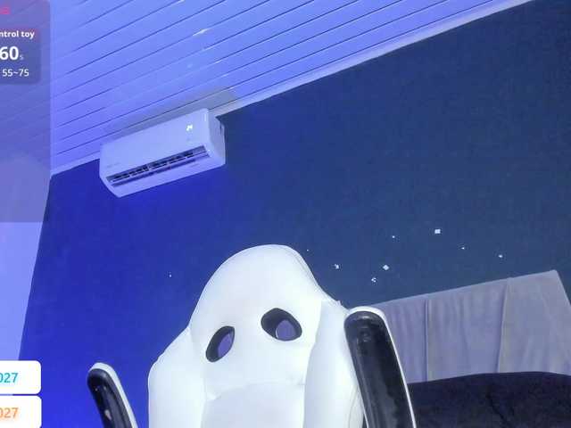 -Giia's BongaCams show and profile