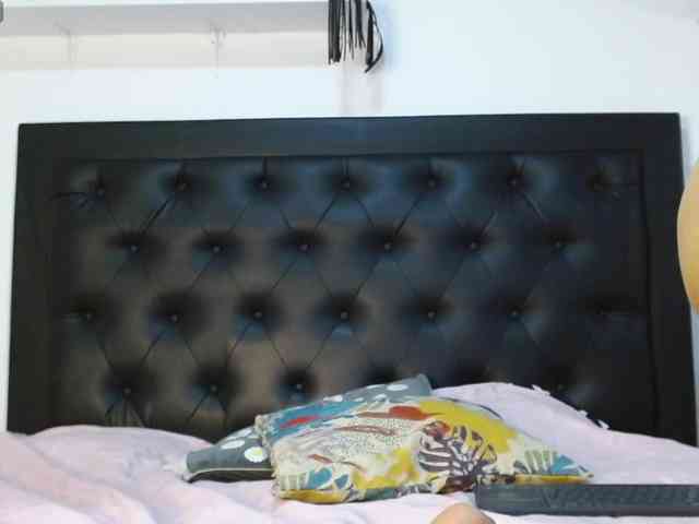 Spicy-shanty Live Webcam on BongaCams