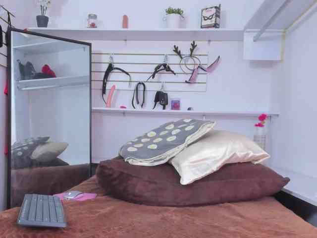 Spicy-jonhson webcam