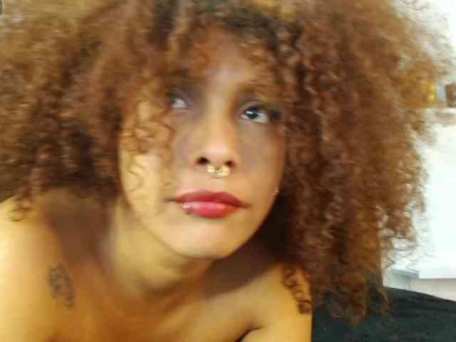 Spicy-jonhson webcam