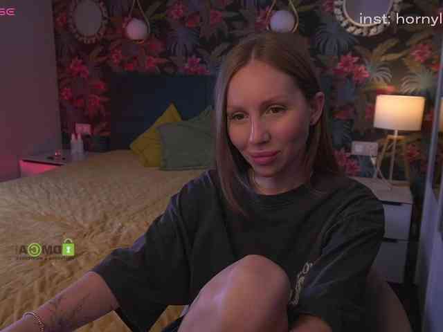 horny_lamb webcam