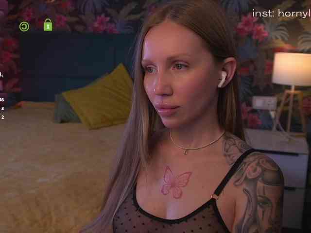 real web cam show D-pixy