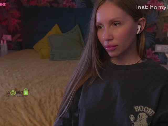 horny_lamb webcam