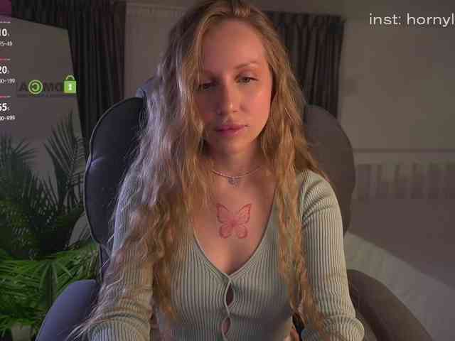 horny_lamb webcam