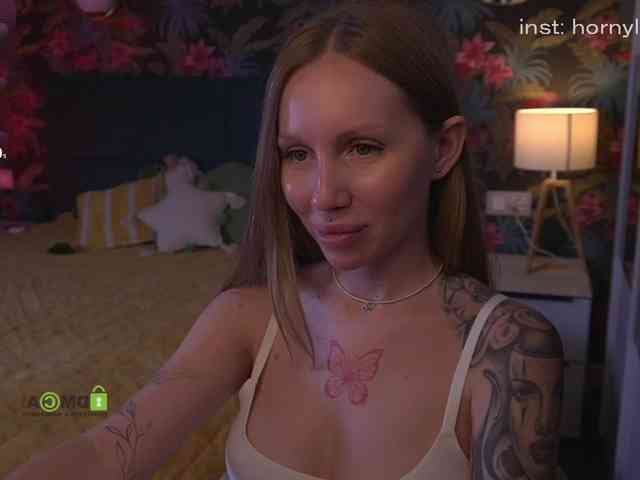 horny_lamb webcam